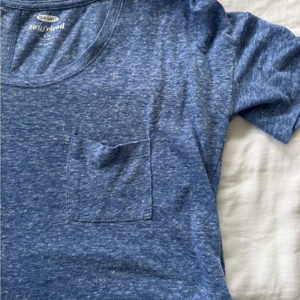 Old Navy Blue Heather Pocket T-Shirt